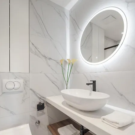 Amfora Selection - Luxury With Swimming Pool And Garage
